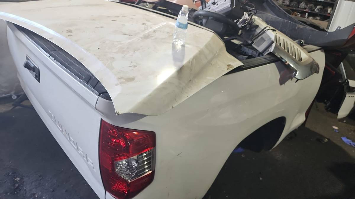 repuestos - Vendo Cama Para Toyota Tundra  1