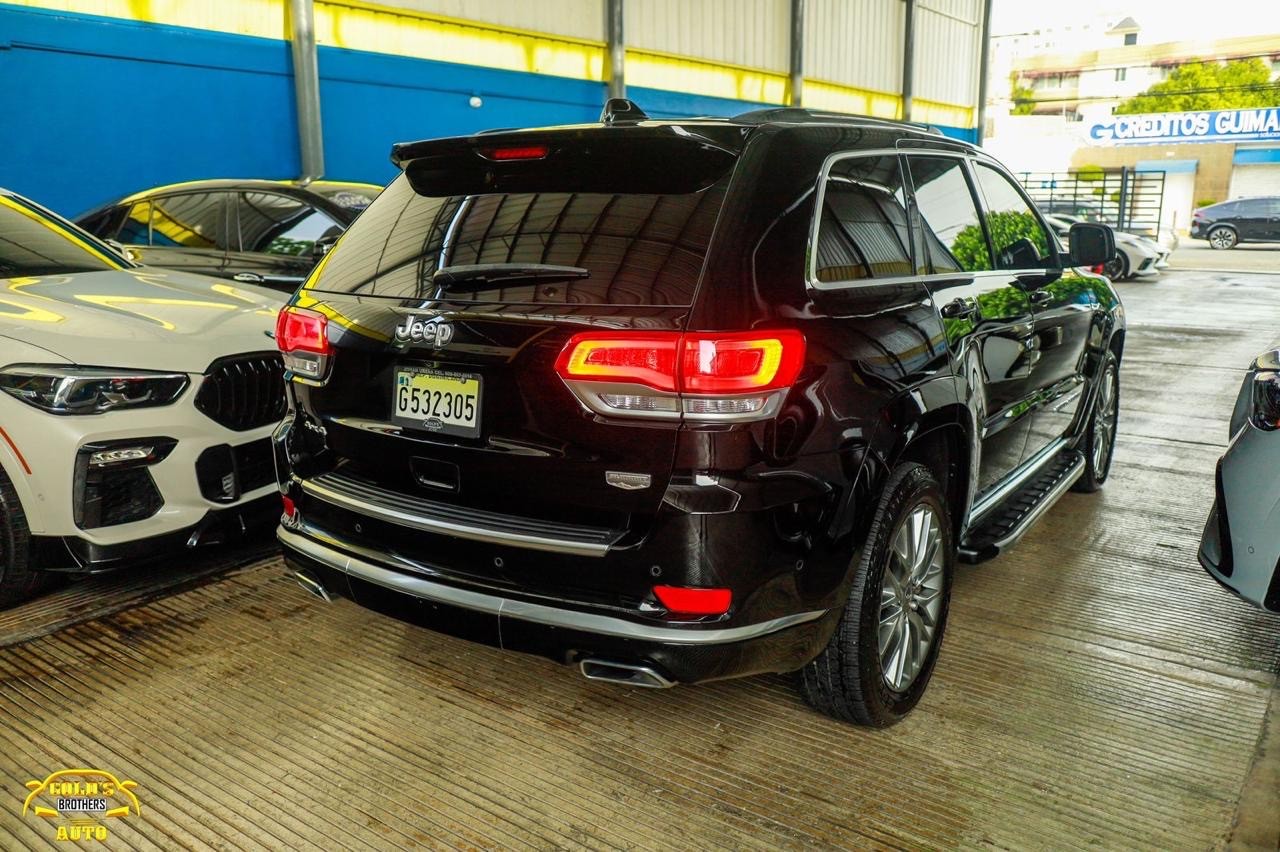 jeepetas y camionetas - Jeep Grand Cherokee Summit 4x4 2017 Clean Carfax 4