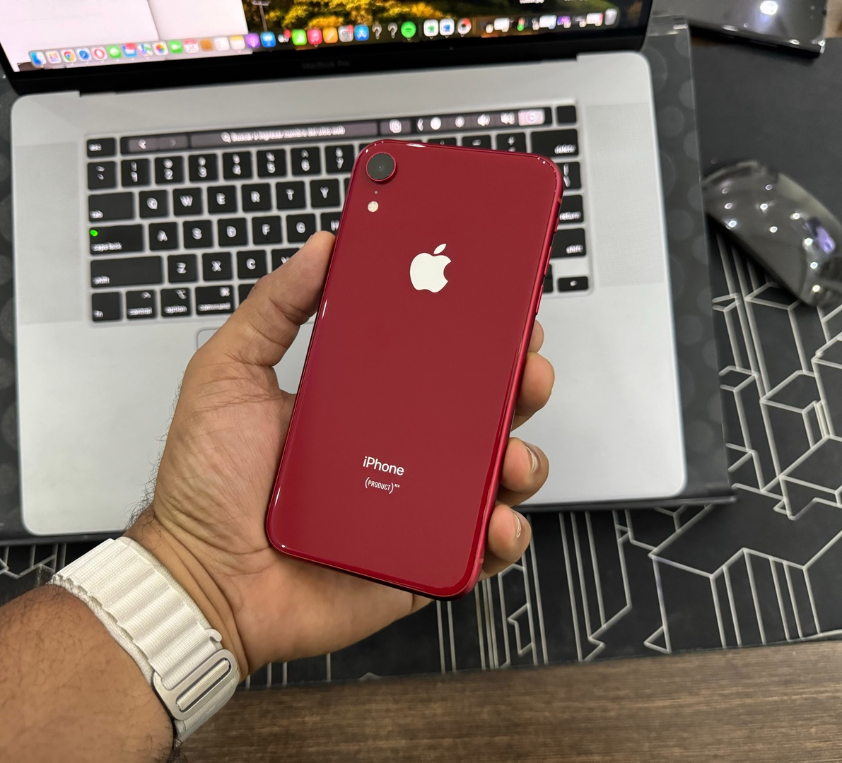 celulares y tabletas - iPhone XR 128GB Red (Product) Como Nuevo, Desbloqueado, RD$ 11,500 NEG