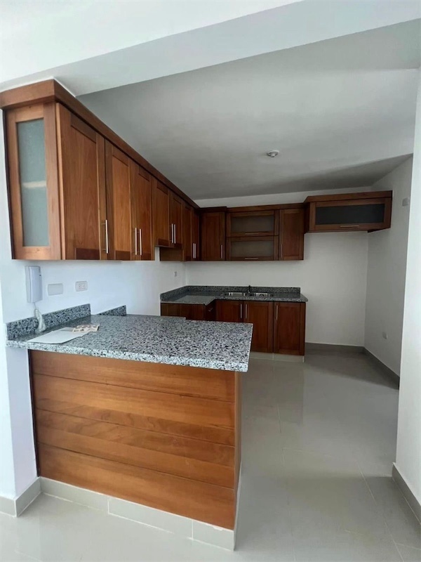 apartamentos - Hermoso y económico apartamento en 2do Nivel y Llanos de Gurabo. 1