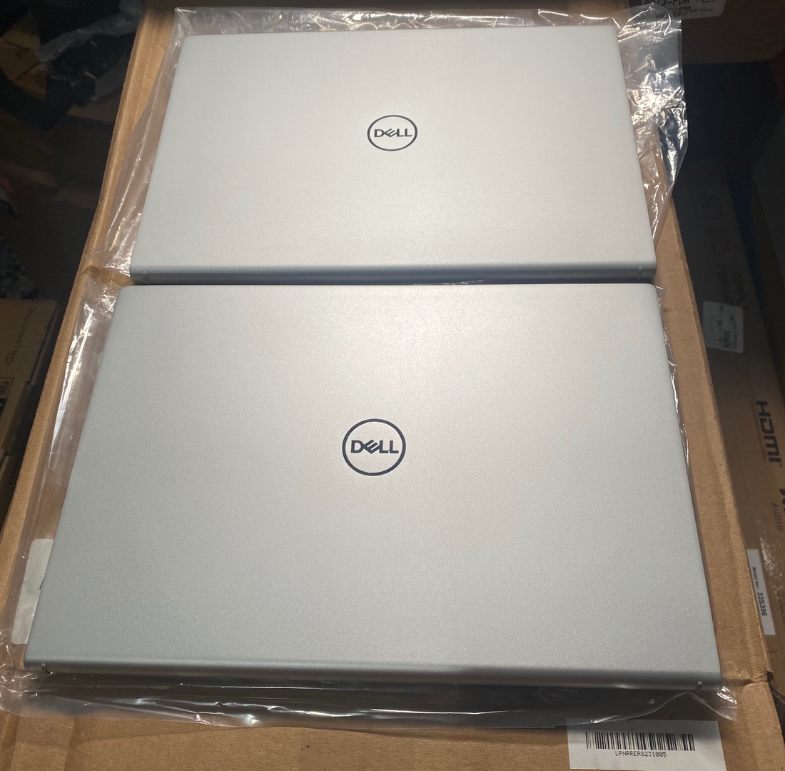 computadoras y laptops - Laptop Dell inspiron de 13.3 pulgadas 512gb y 16 de RAM  2