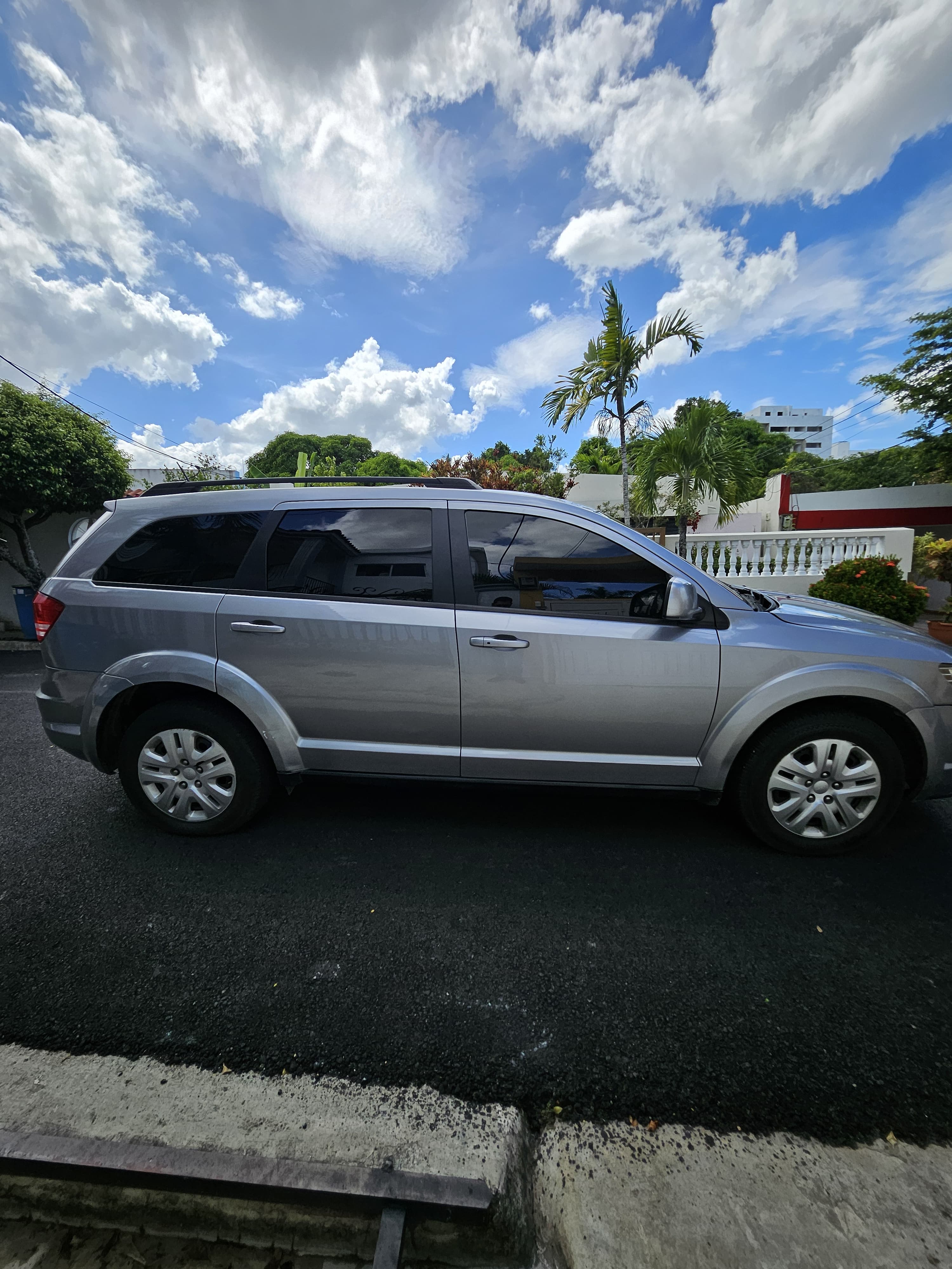 jeepetas y camionetas - Dodge Journey 2017 Plateada en Venta 5