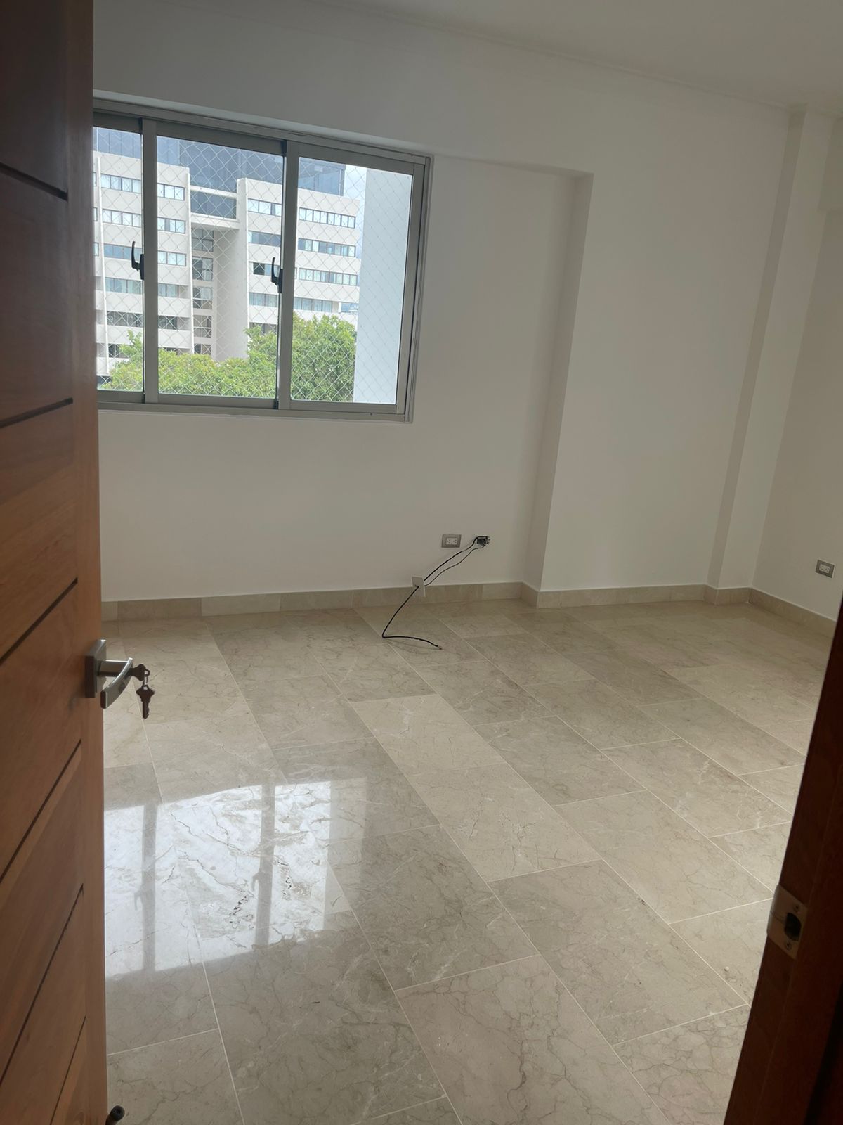 apartamentos - Vendo piso 5 los cacicazgos balcón tres hab con ba 6