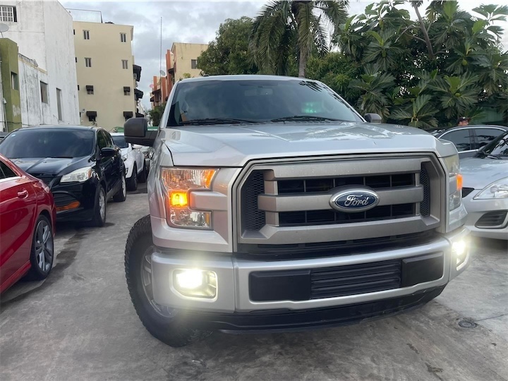 jeepetas y camionetas - FORD F150 XLT 2015 