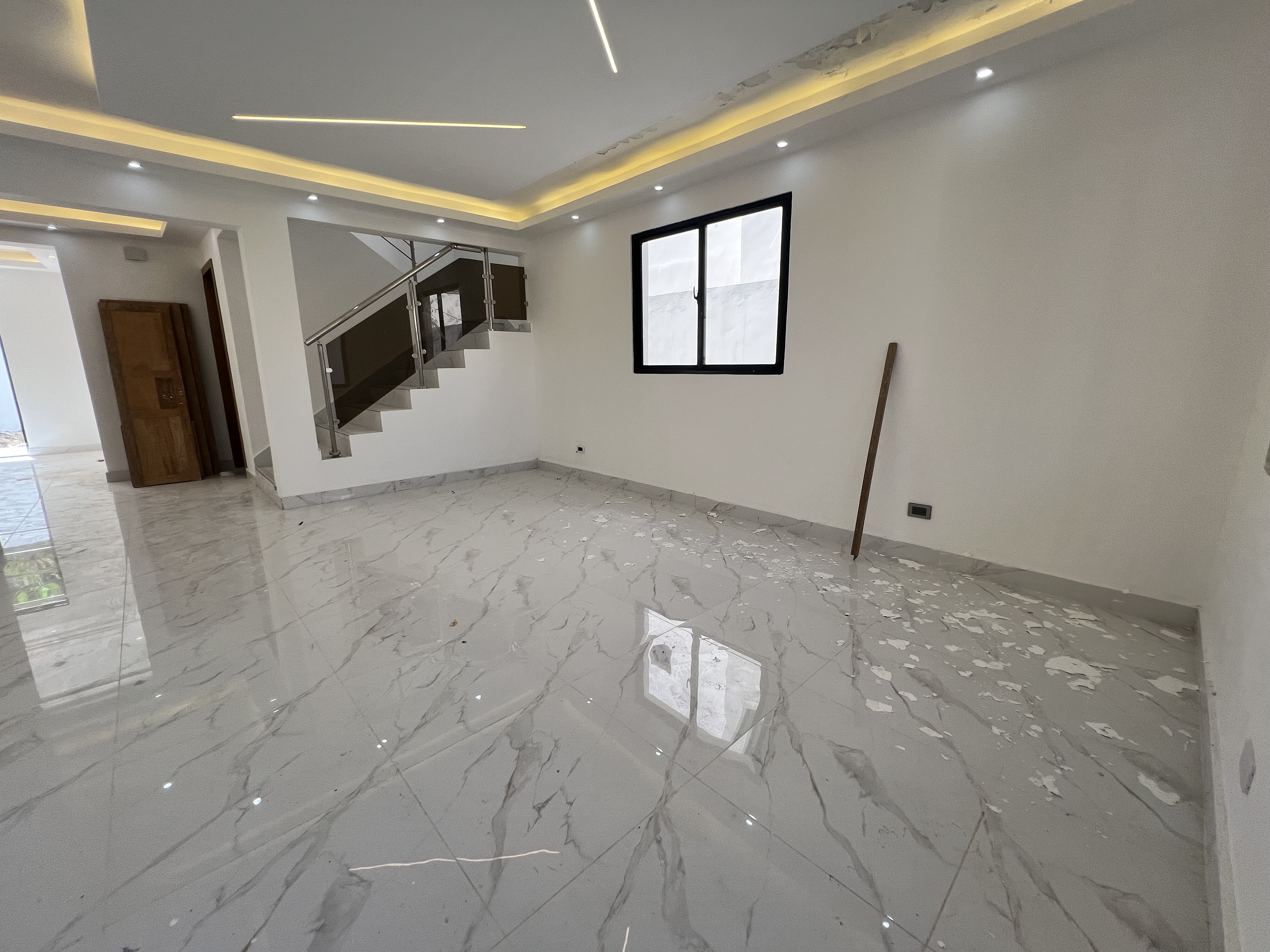 casas - venta de lujosa casa en la autopista de san isidro Santo Domingo este  3