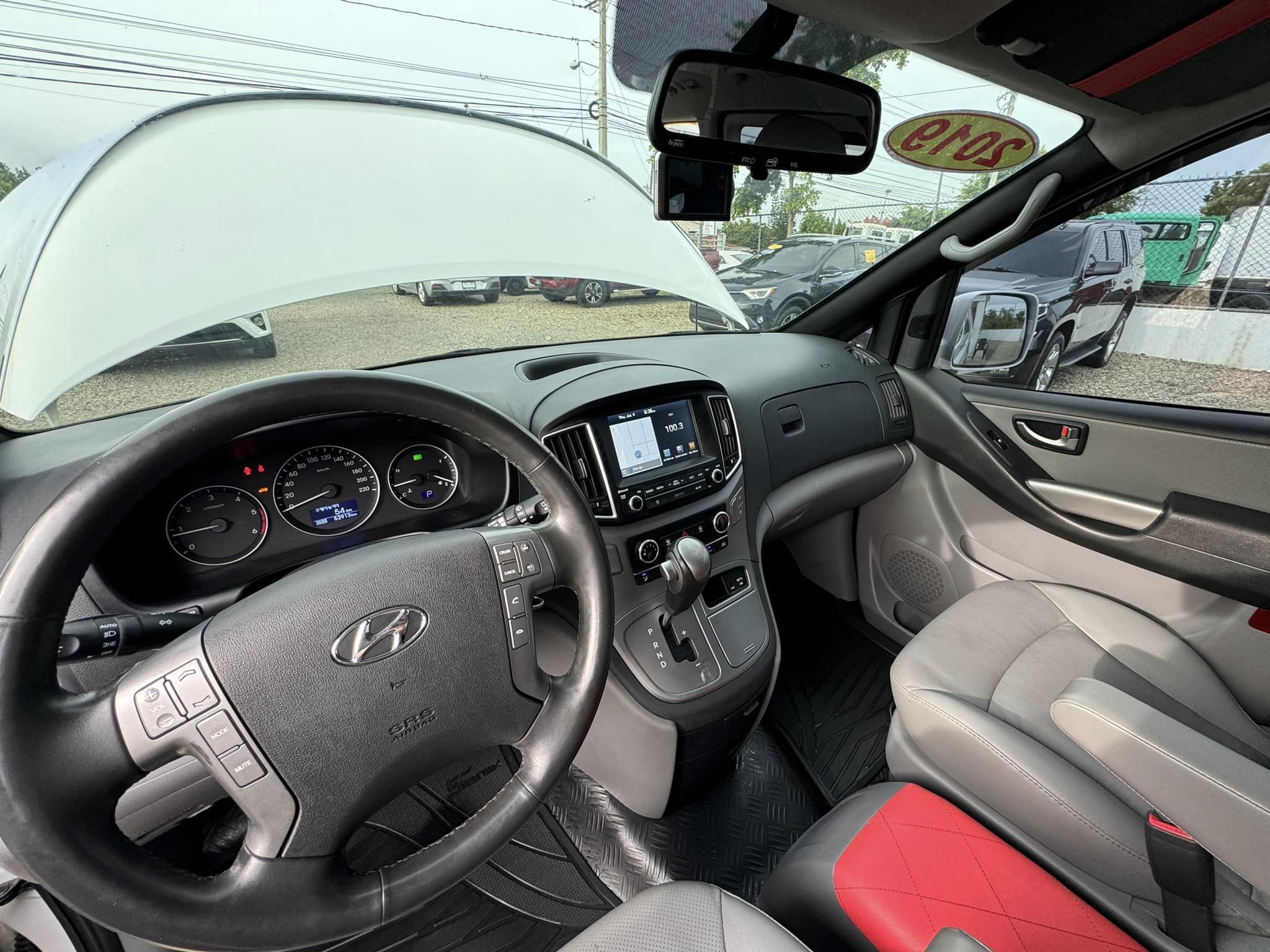 otros vehiculos - HYUNDAI GRAND STAREX H-1 2019 PRIVADA