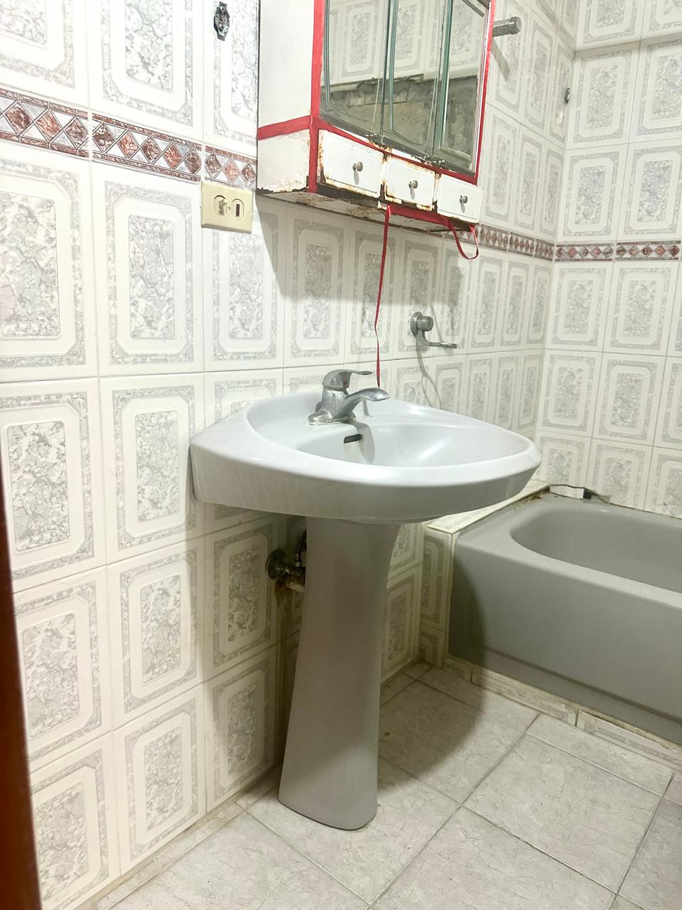 casas - Vendo Edif Multiuso en Res. Santo Domingo, Herrera 6