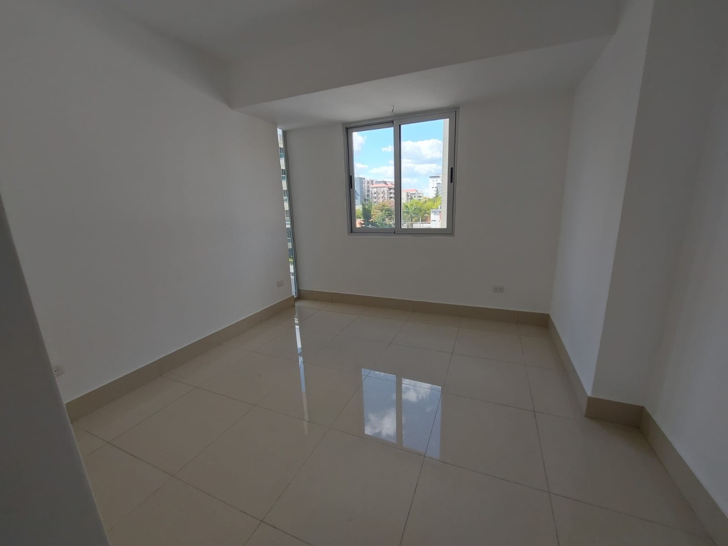 apartamentos - Apartamento nuevo a estrenar en Evaristo Morales piso 8  5