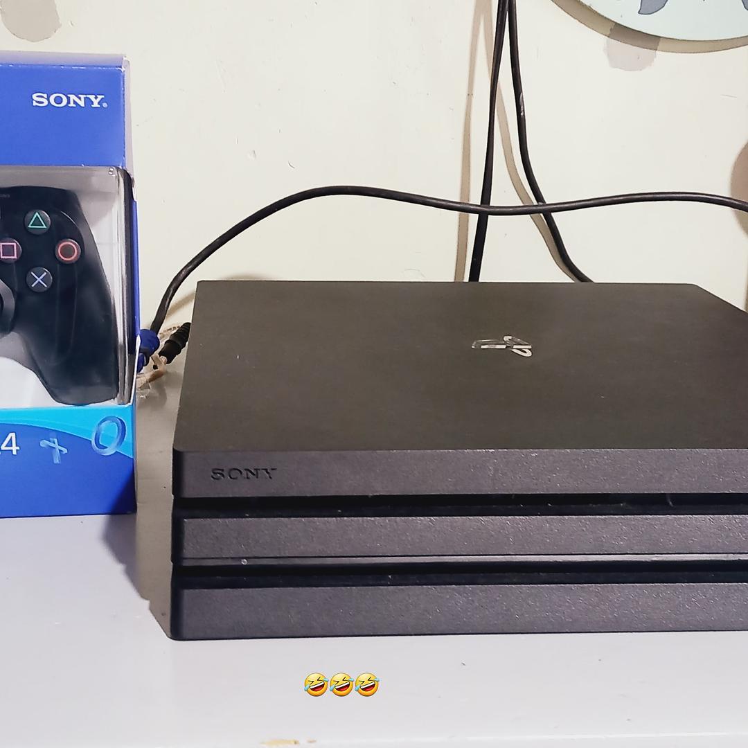 consolas y videojuegos - Play Station 4 como nueva