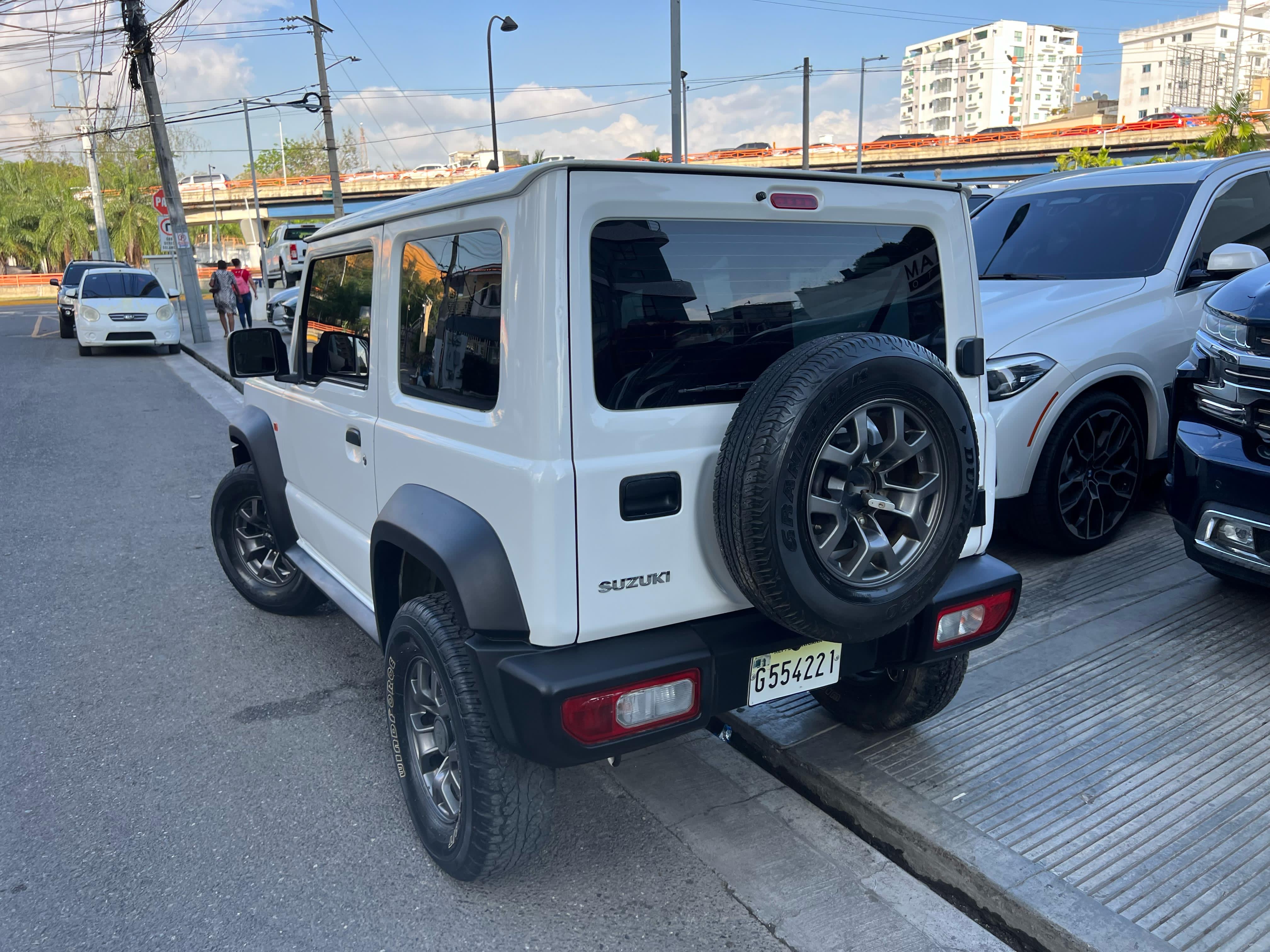 jeepetas y camionetas - Suzuki Jimny GL 4WD 2022 4