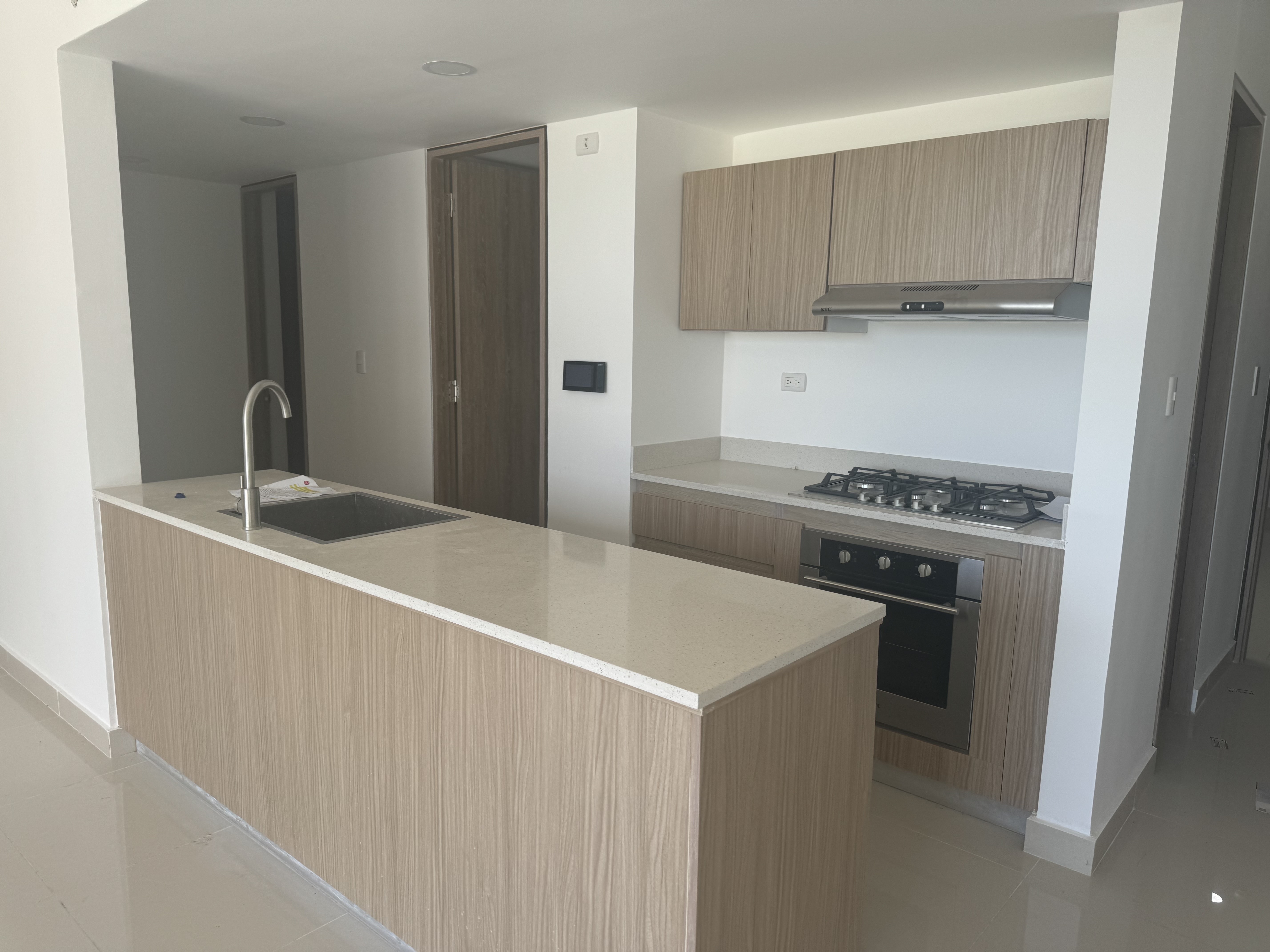 apartamentos - vendo en livera 7 nivel en la hispanoamericana  1