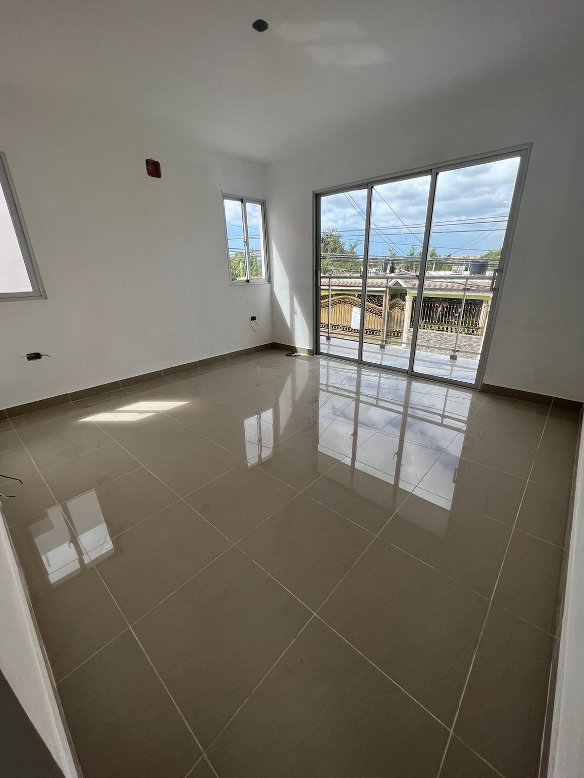 casas - venta de casa en la autopista de san Isidro Santo Domingo este  4