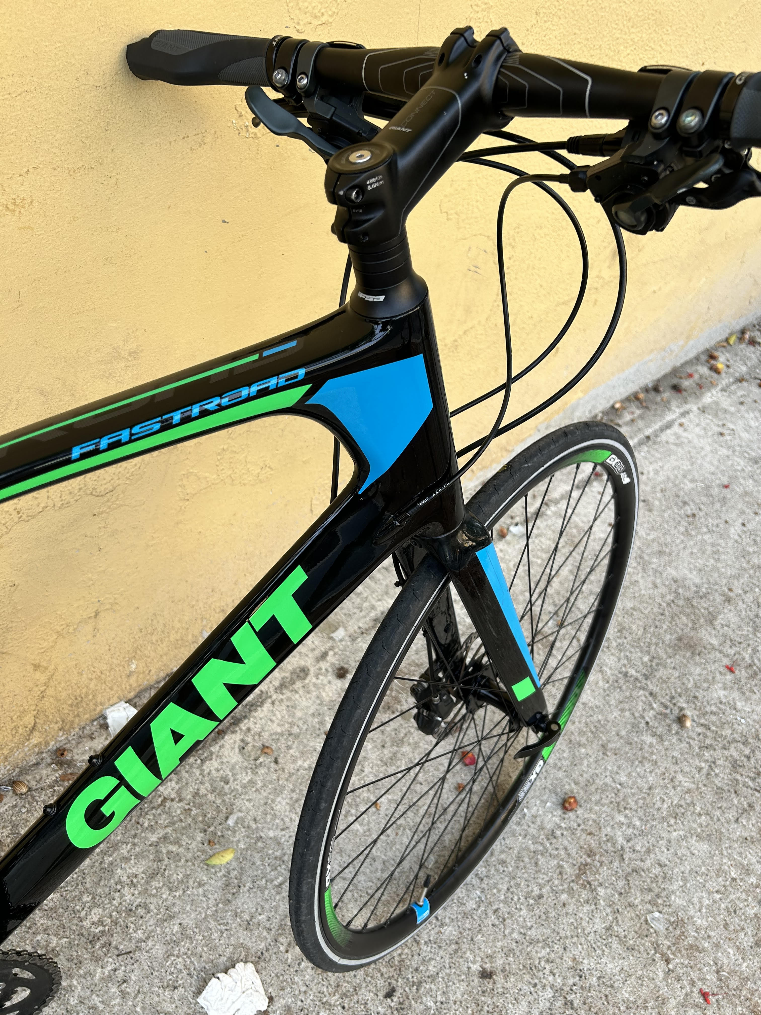 bicicletas y accesorios - Giant Fastroad fibra de carbon