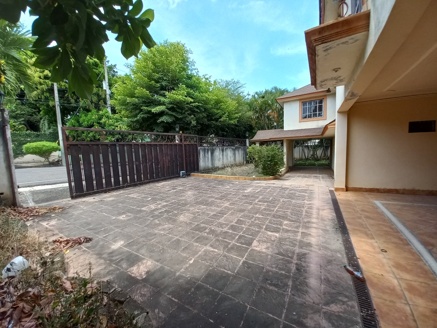 casas - CASA EN VENTA EN LAS COLINAS SANTIAGO 3