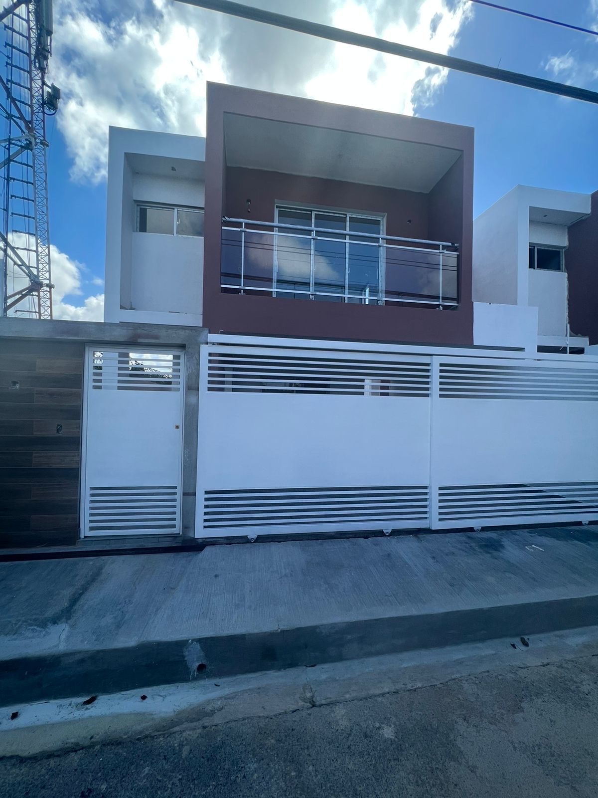 casas - venta de casa en la autopista de san Isidro Santo Domingo este  1