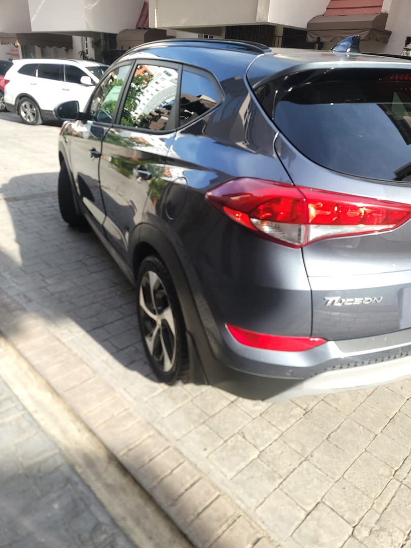 jeepetas y camionetas - Hyundai Tucson 2018 full  3