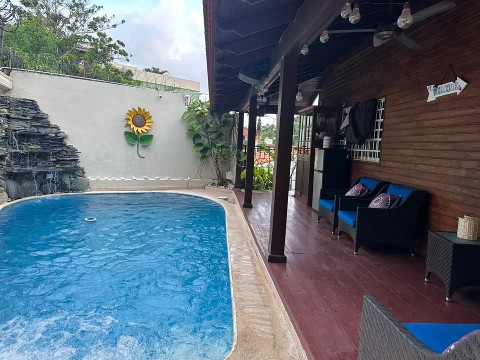 casas - Casa de 2 niveles y 538 mts2 en Arroyo Hondo III con piscina 1