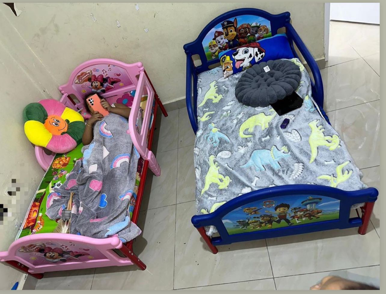 muebles - Camas para niños de 1-7 años medidas 29x54” INCLUYE COLCHÓN  1