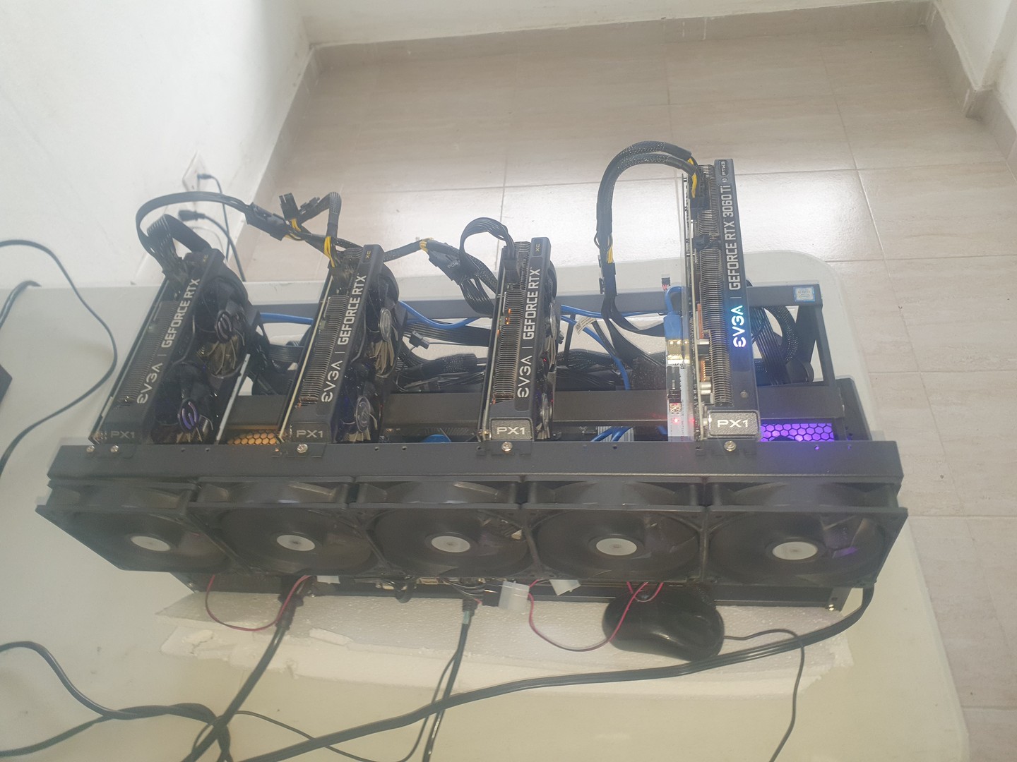 equipos profesionales - Vendo Rig de ETH porque me pusieron contador