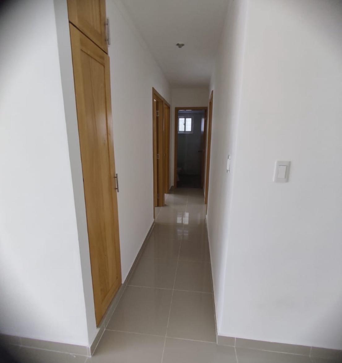 apartamentos - Apartamento en venta  de 3 habitaciones Santo Domingo Oeste  2