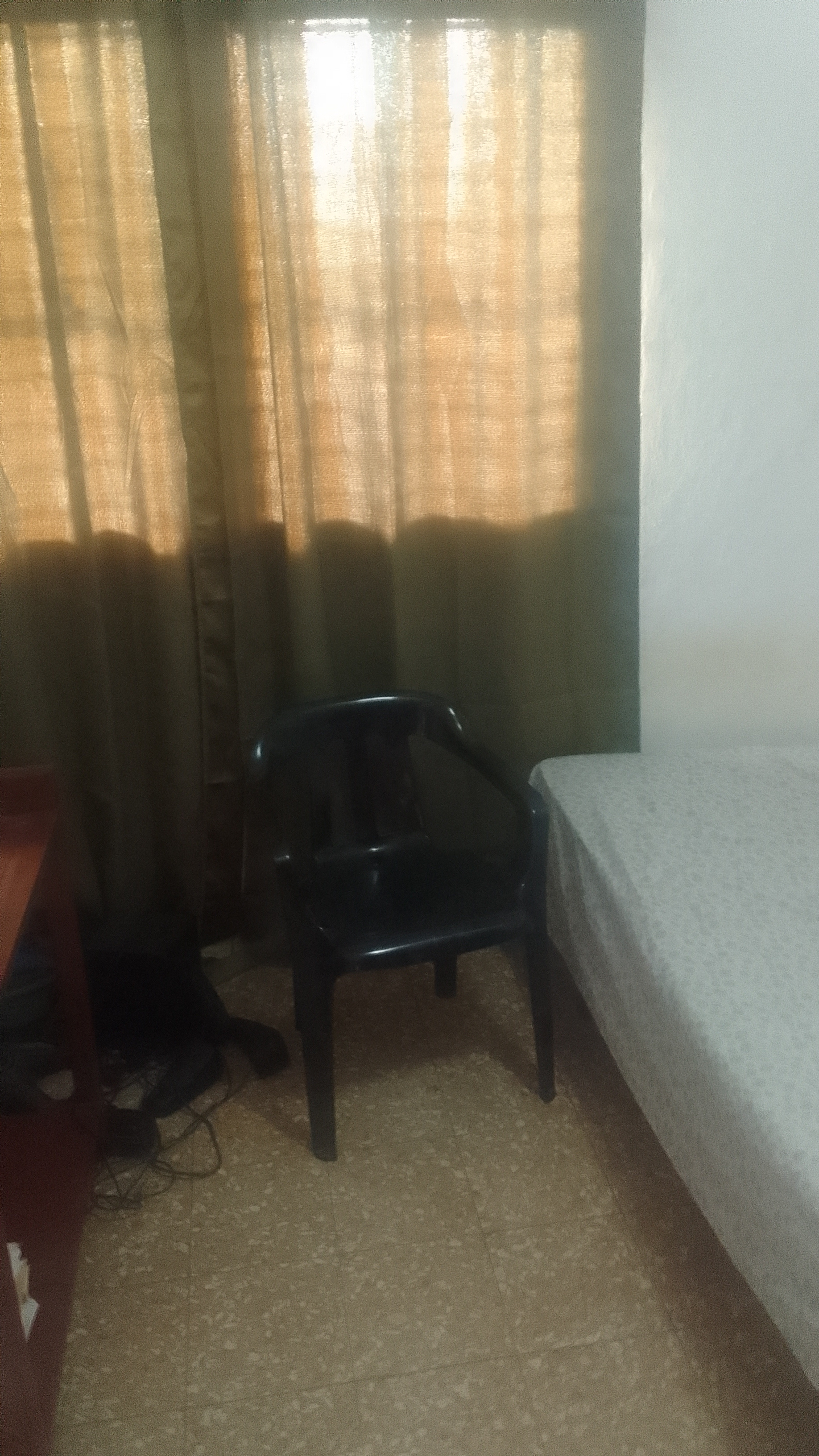 habitaciones y viviendas compartidas - Aparta estudio pequeño el milloncito, hab, baño 