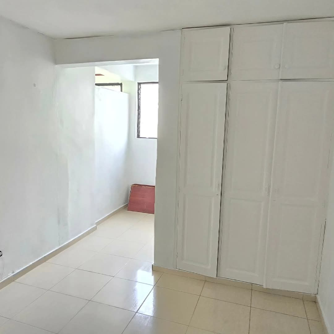 apartamentos - rento 2do piso villa olímpica frente al colegio génesis  6