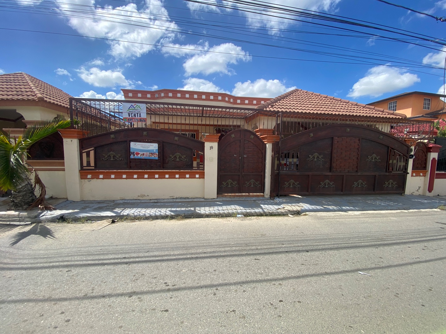 casas - CASA EN VENTA  EN LOS PRADO DE JACAGUA 