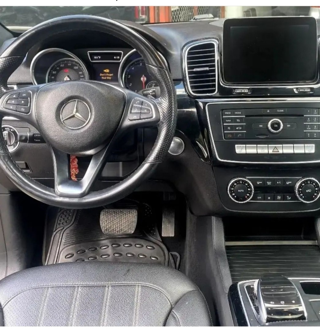 jeepetas y camionetas - 2016 Mercedes-Benz Clase GLE 350 4Matic 1