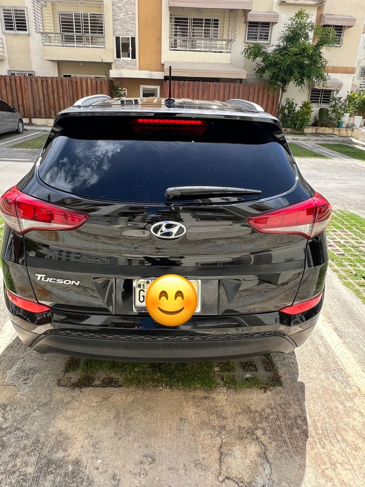 jeepetas y camionetas - vendo hiunday tucson excelente condición única dueño en el país 10/10 3