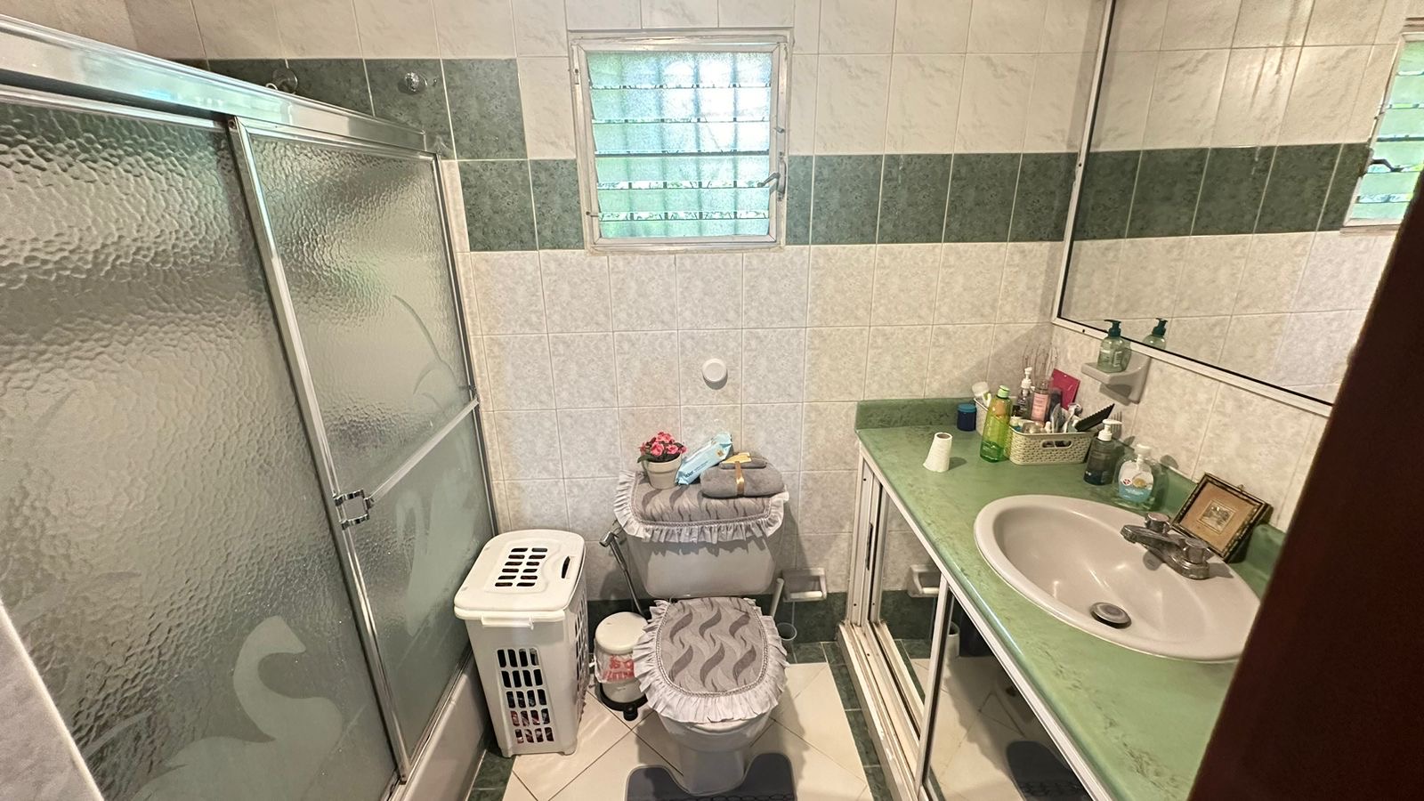 apartamentos - Vendo independencia primer nivel tres hab dos baño 7