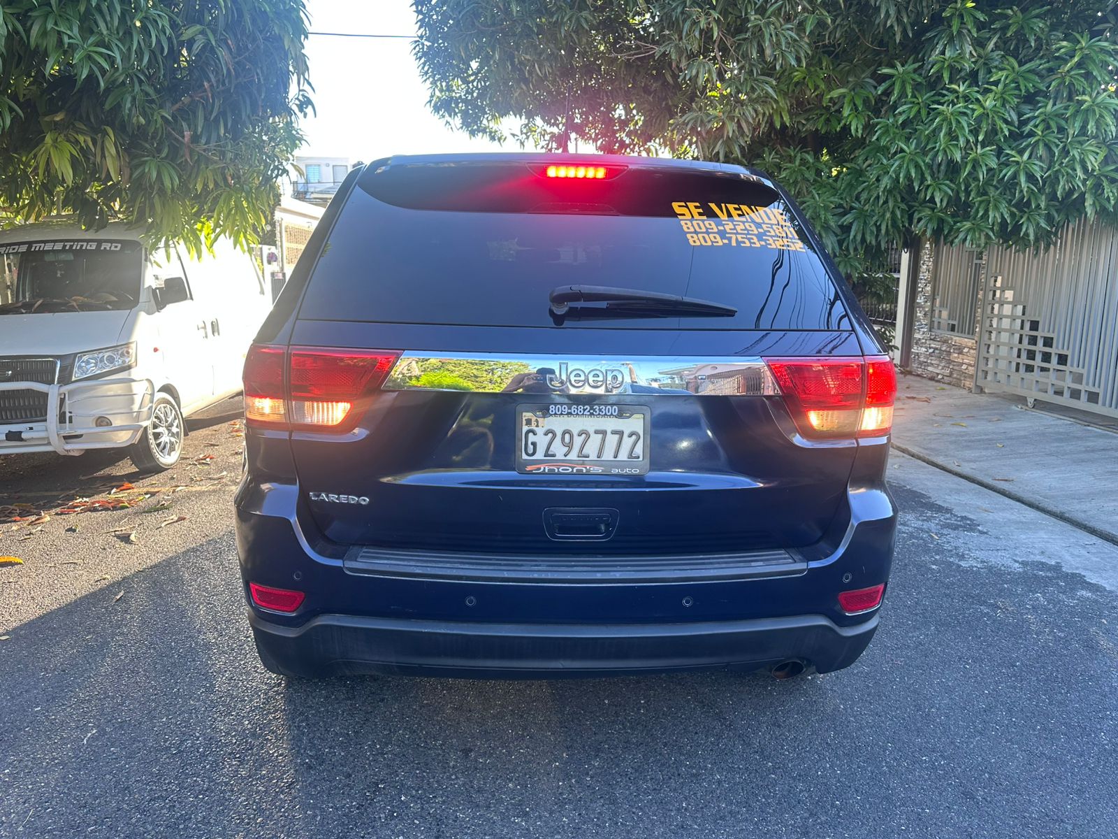 jeepetas y camionetas - Jeep Grand Cherokee Laredo 2013 4