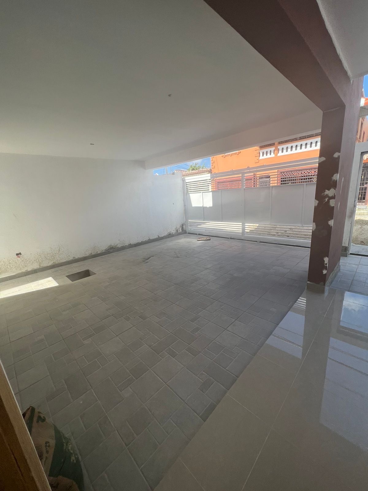 casas - venta de casa en la autopista de san Isidro Santo Domingo este  2