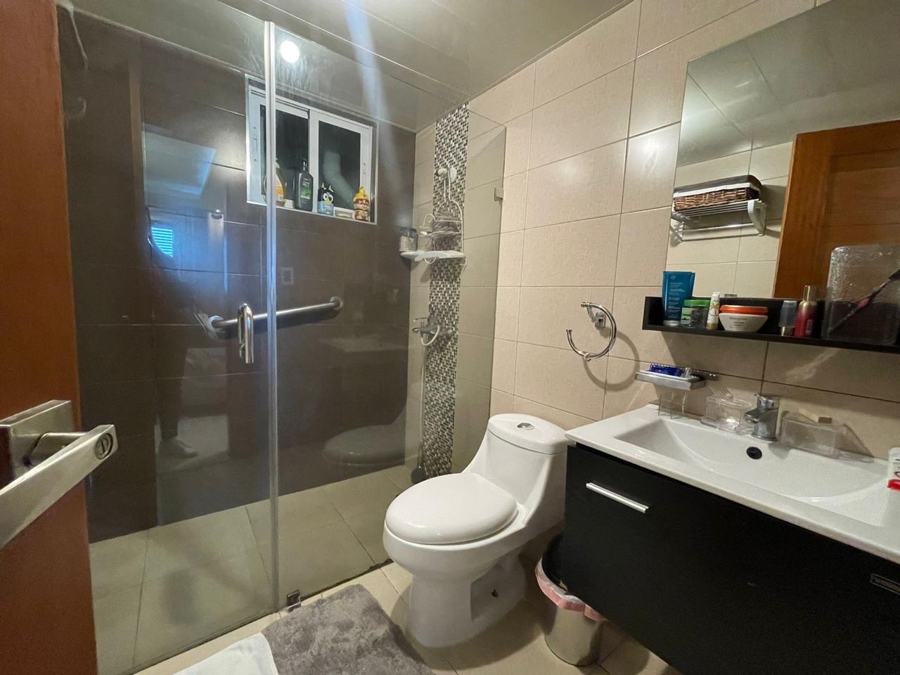 apartamentos - Vendo urbanización real piso 7 tres hab con baño  4