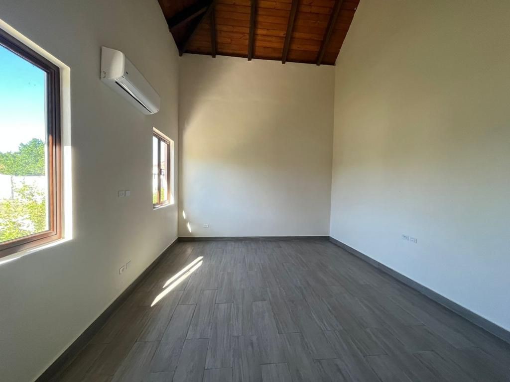 apartamentos - Se vende Villa en Cap cana 7