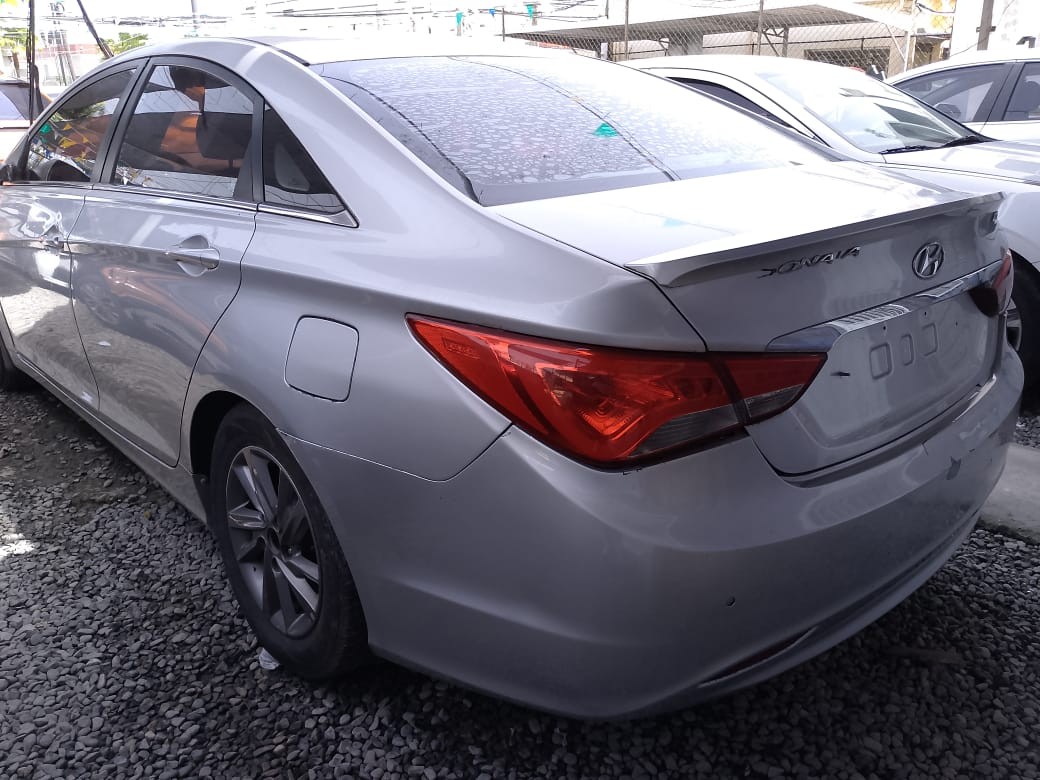 carros - HYUNDAI SONATA Y20 2016 GRISDESDE: RD$ 575,000 3