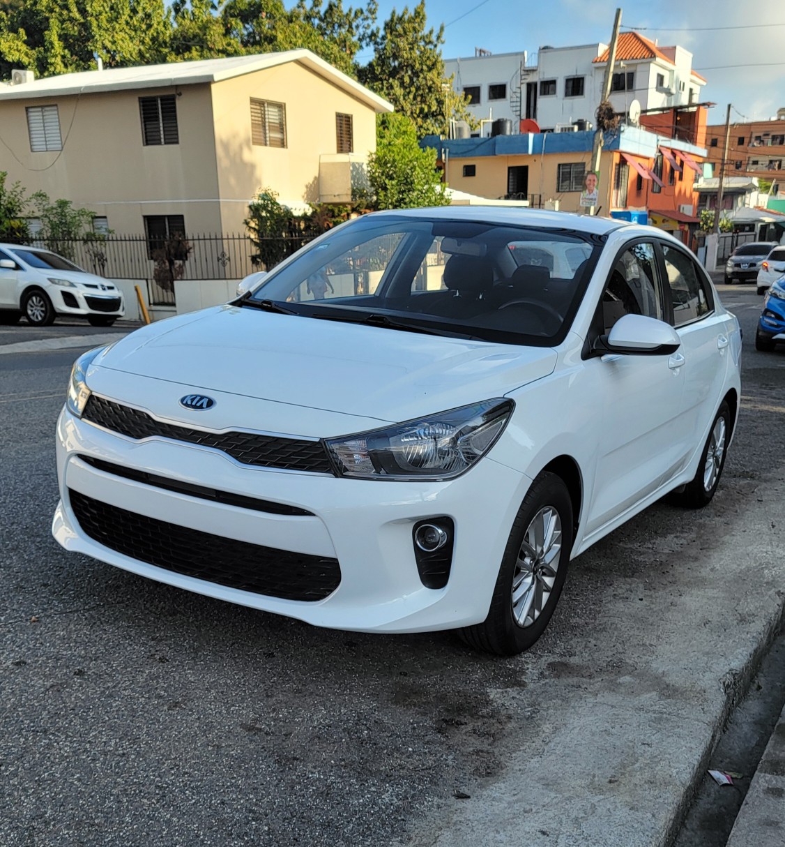 carros - KIA RIO 2018 2