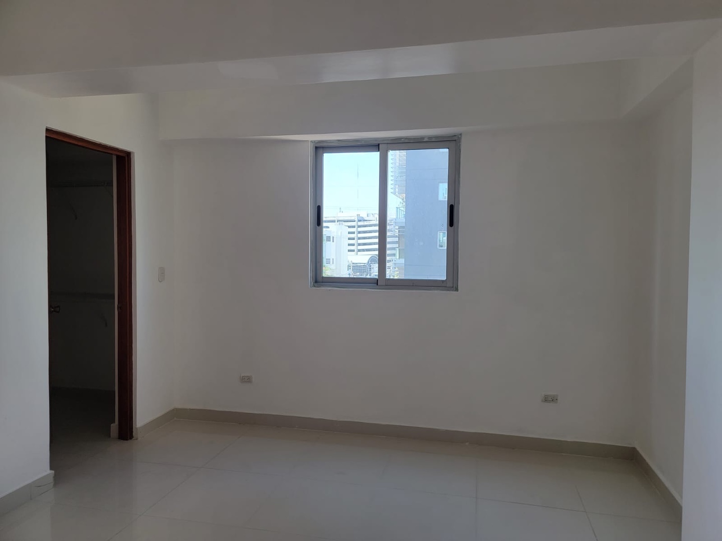 apartamentos - Venta de Apartamento en Serralles 4