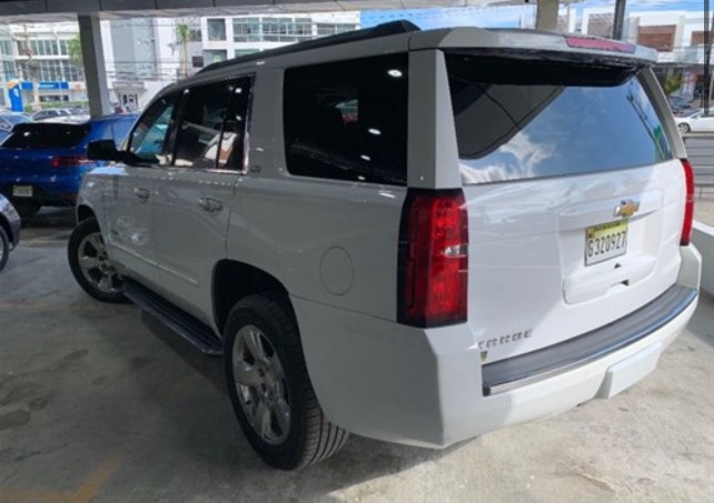 jeepetas y camionetas - Chevrolet tahoe ltz 2015 impecable 3