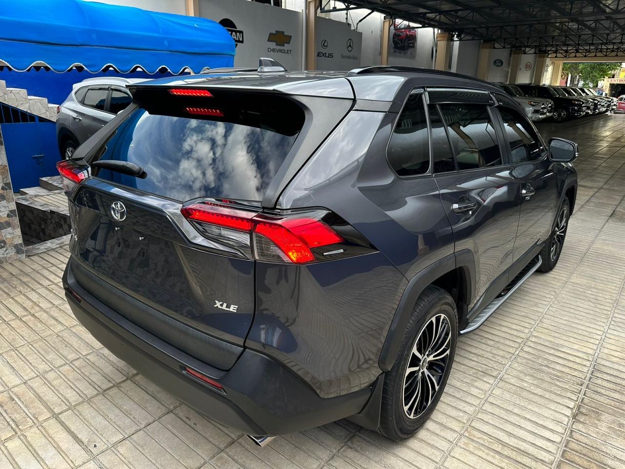 jeepetas y camionetas - Toyota RAV4 2019  3