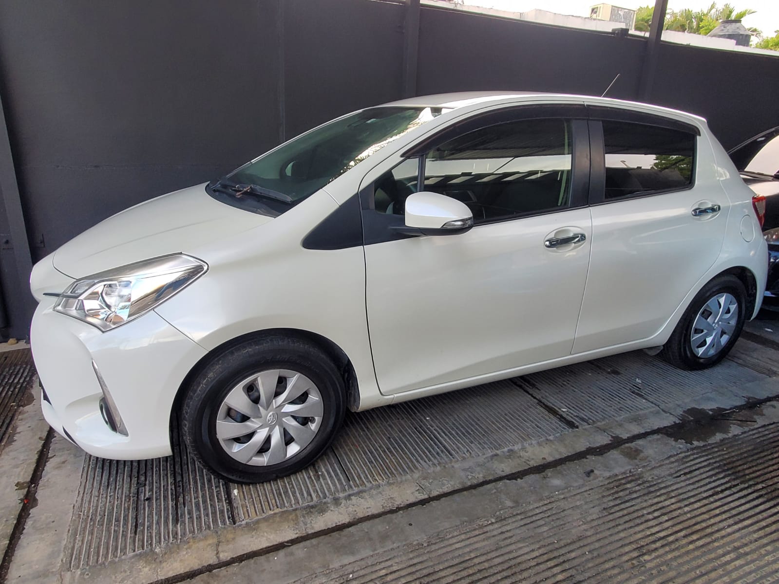 carros - Toyota Vitz 2019