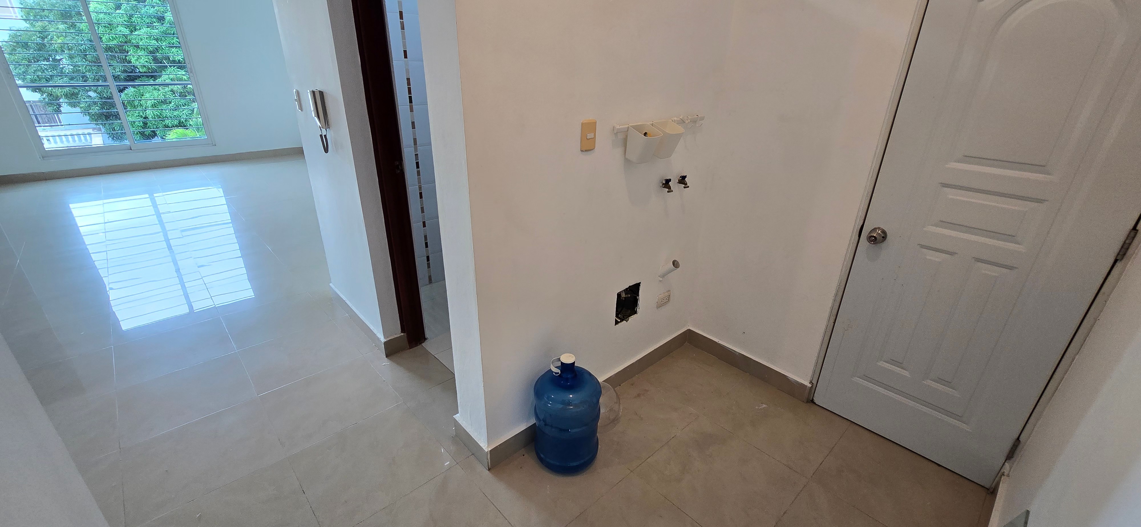 apartamentos - OPORTUNIDAD ALQUILO ESTUDIO A 2 MINUTOS DEL LEON JIMÉNEZ 27 DE FEBRERO SANTIAGO  9