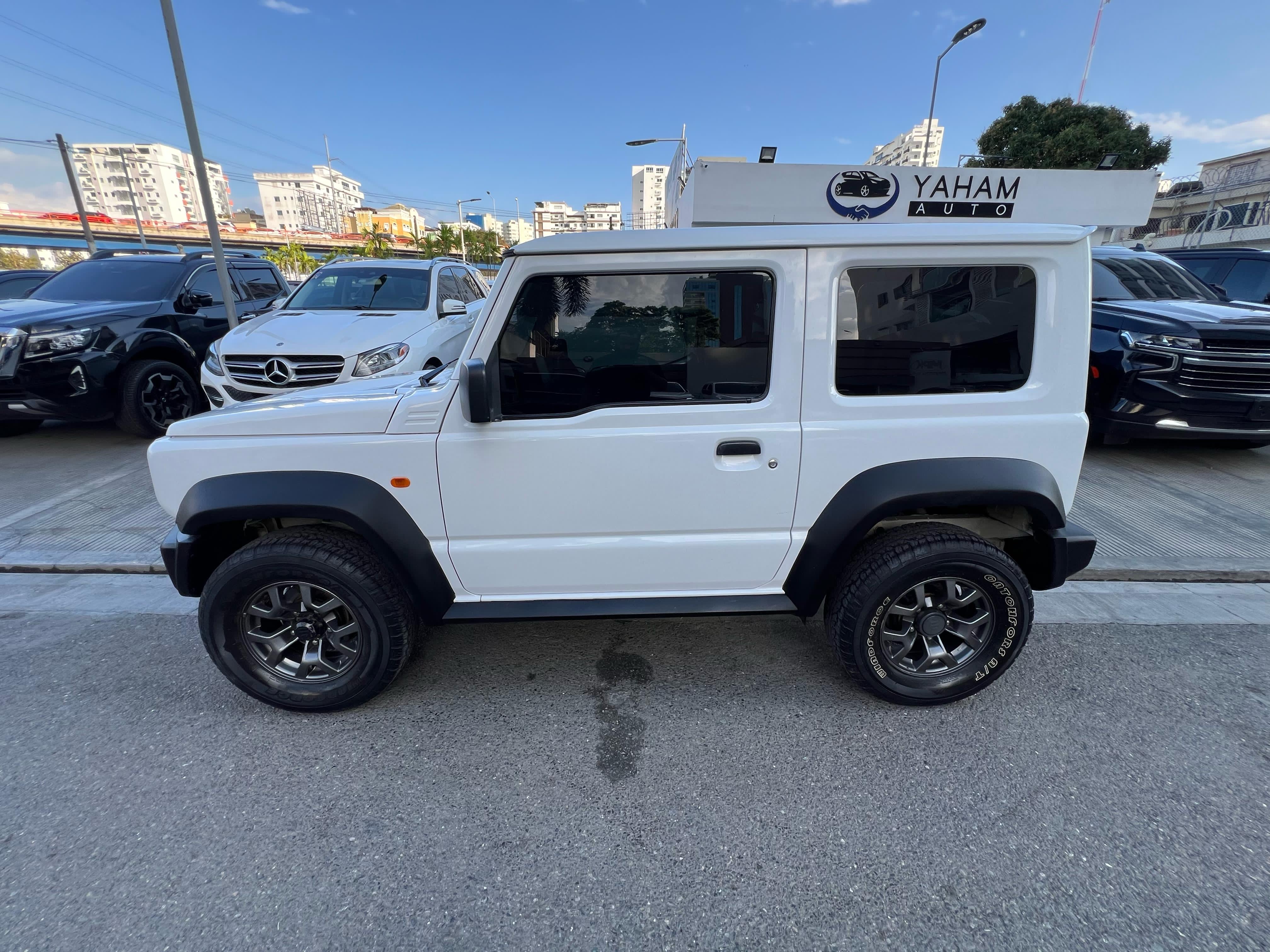jeepetas y camionetas - Suzuki Jimny GL 4WD 2022 5