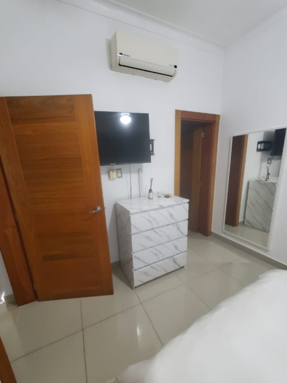 apartamentos - Apartamento en Alquiler en EVARISTO MORALES 3