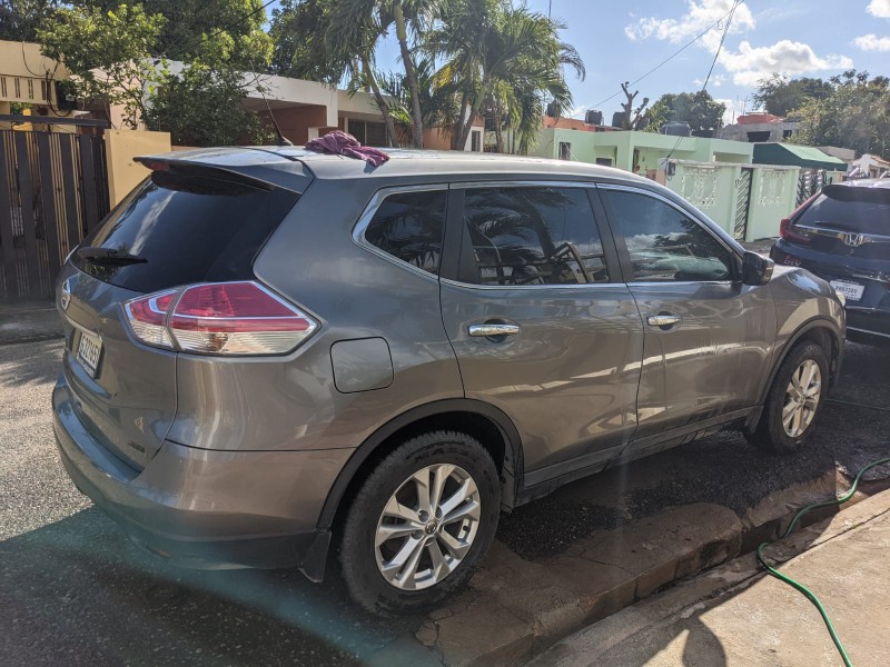 jeepetas y camionetas - Nissan xtrail 2015 6