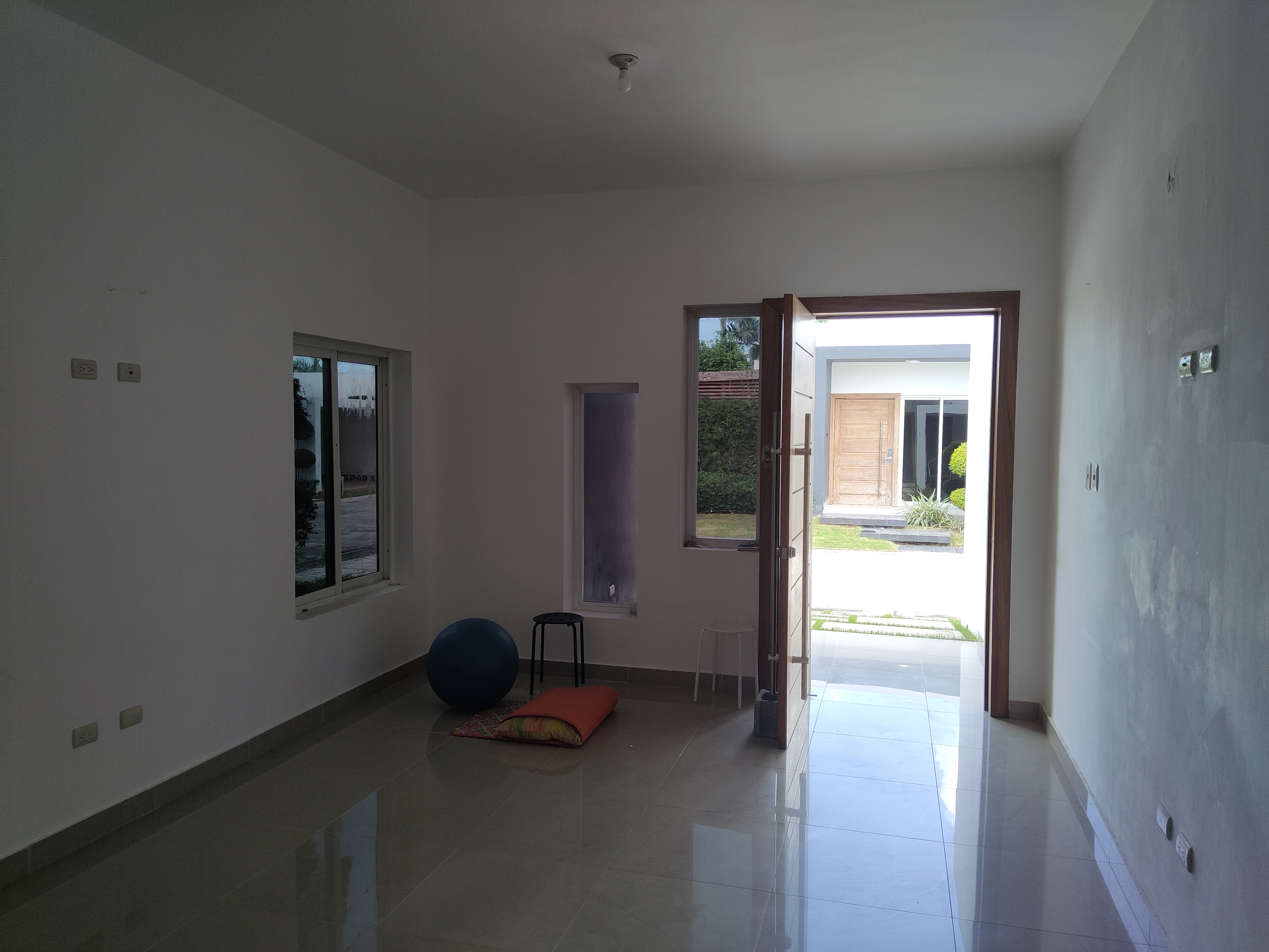 casas - Casa, seguridad 24 horas, excelente ubicación. Verón ,punta cana.  4