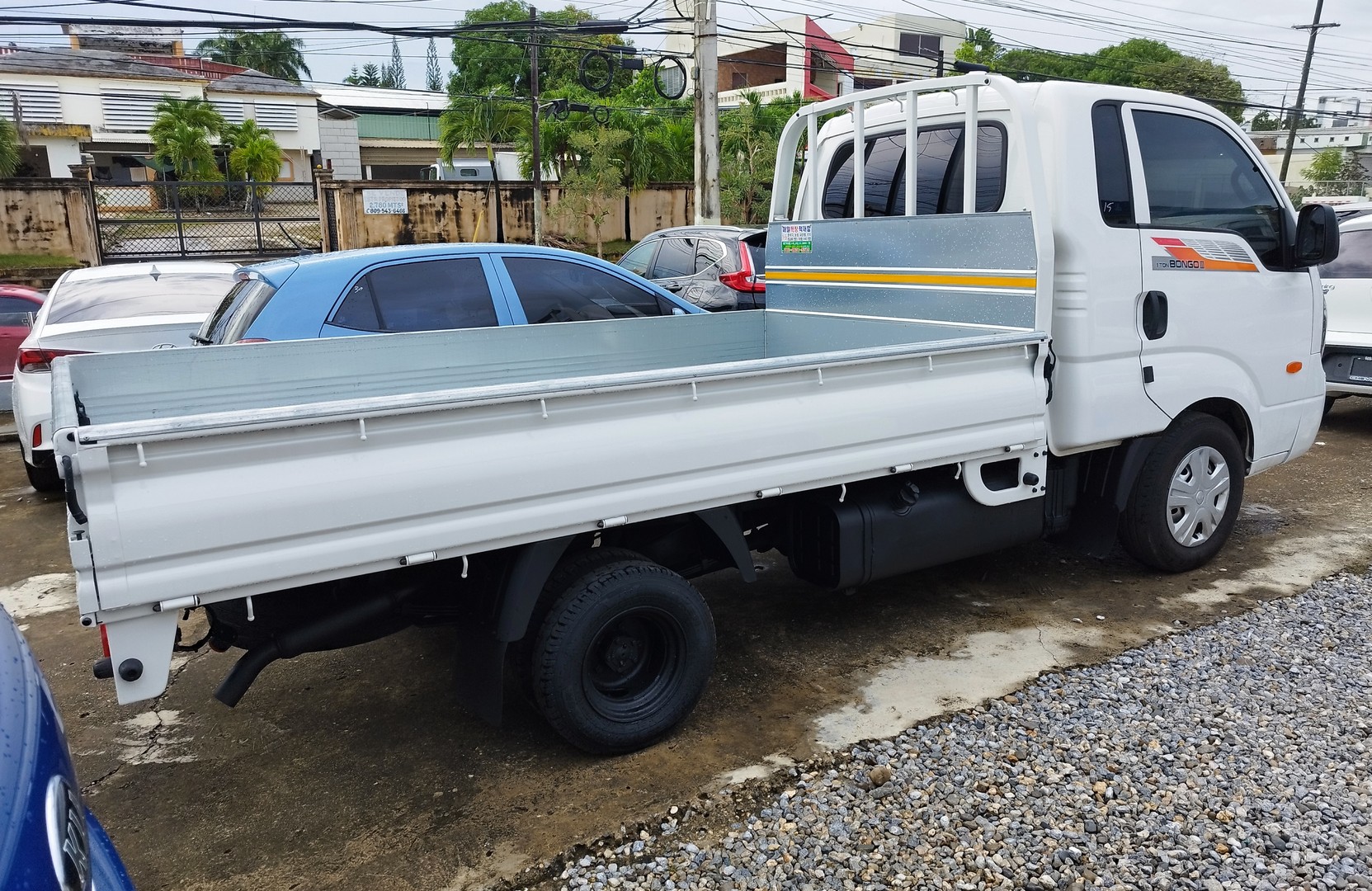 jeepetas y camionetas - 2019 Kia bongo Diesel  4