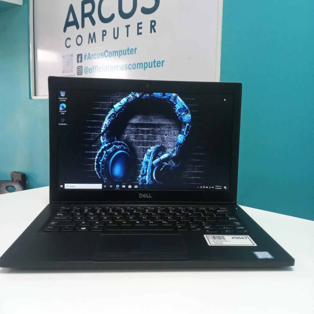 computadoras y laptops - Laptop, Dell Latitude 7290 / 8th Gen, Intel Core i5 / 16GB DDR4 / 512GB SSD

- P