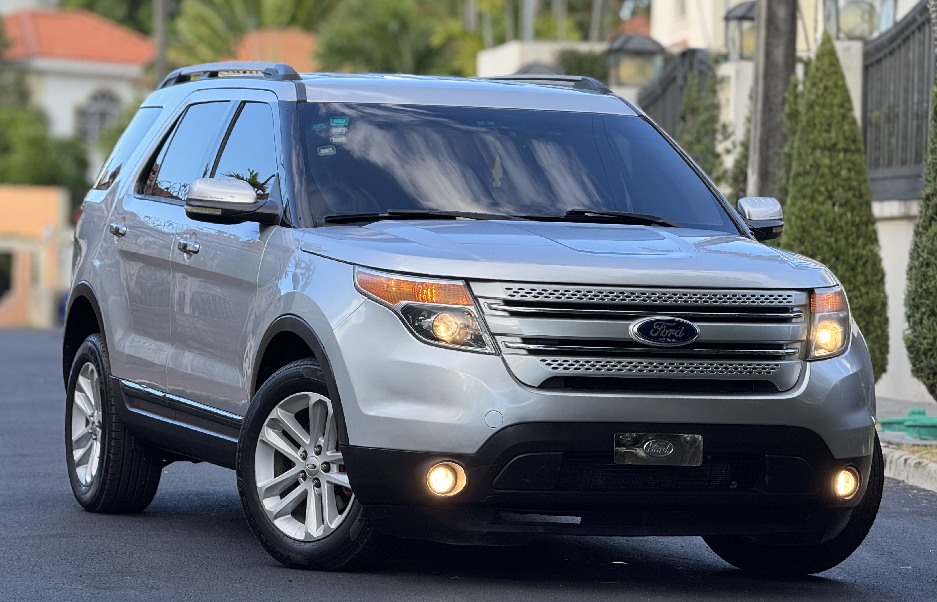 jeepetas y camionetas - Ford Explorer XLT 4X4 2013 Tres Filas  $599,000