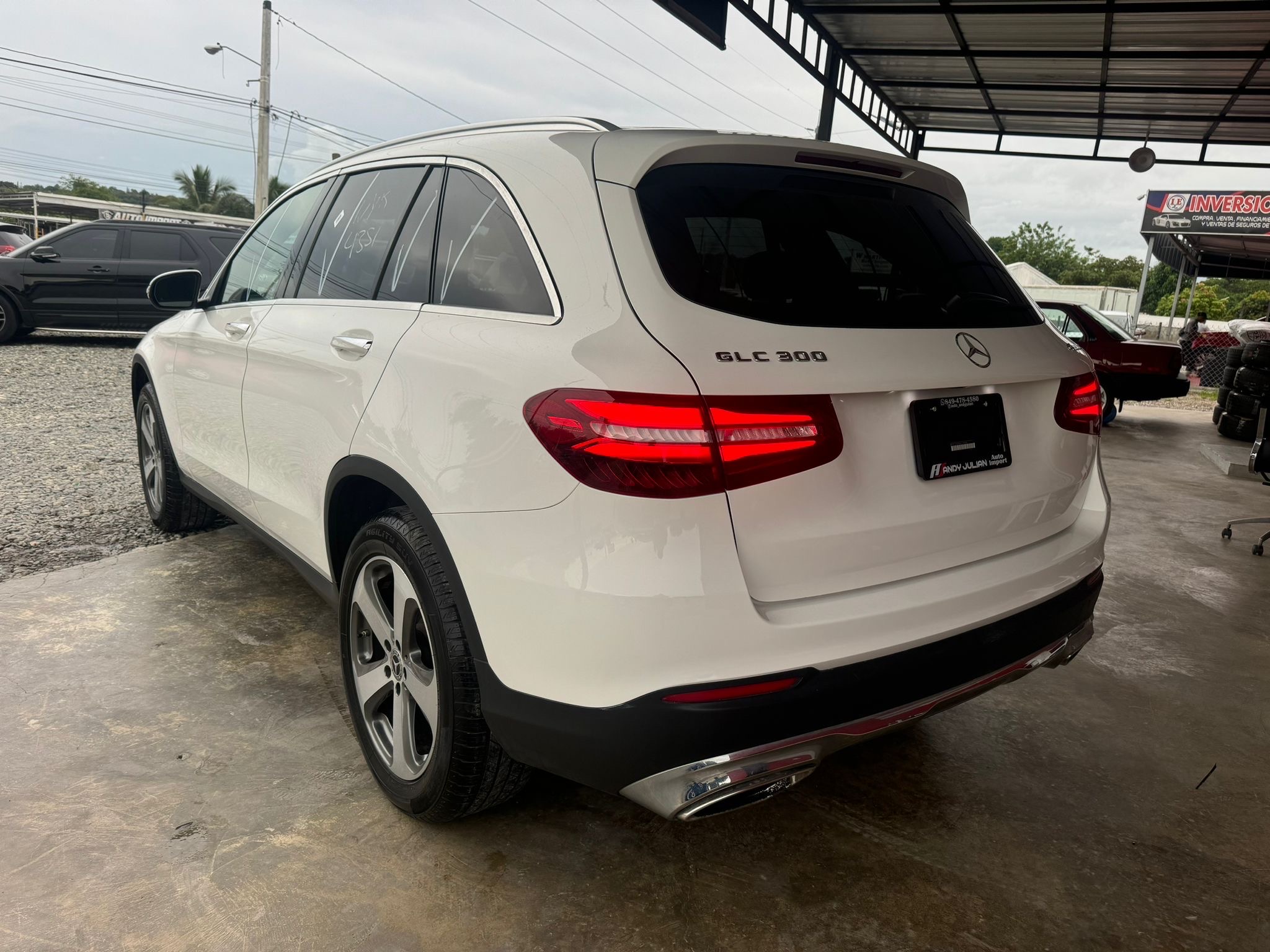 jeepetas y camionetas - Mercedes Benz GLC300 2019 - 4 Matic 3