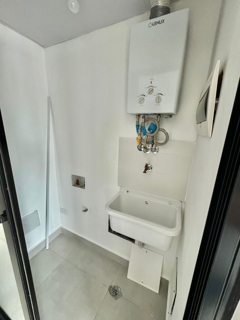 apartamentos - Apartamento en Alquiler
EVARISTO MORALES
USD 1,000.00 (Mantenimiento incluido)

 6